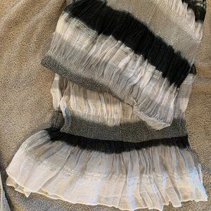 Peter Nygard black and white scarf